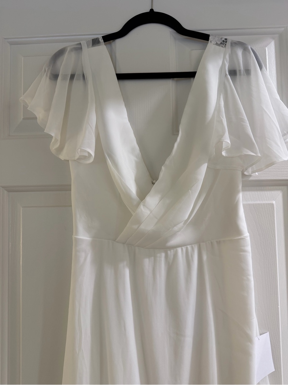 NEW Lulu's White V-Neck Flutter Sleeve Maxi Dress with Side Slit - Picture 4 of 7
